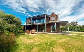 Stunning Panoramic Lake Hawea Views 5 Bedrooms